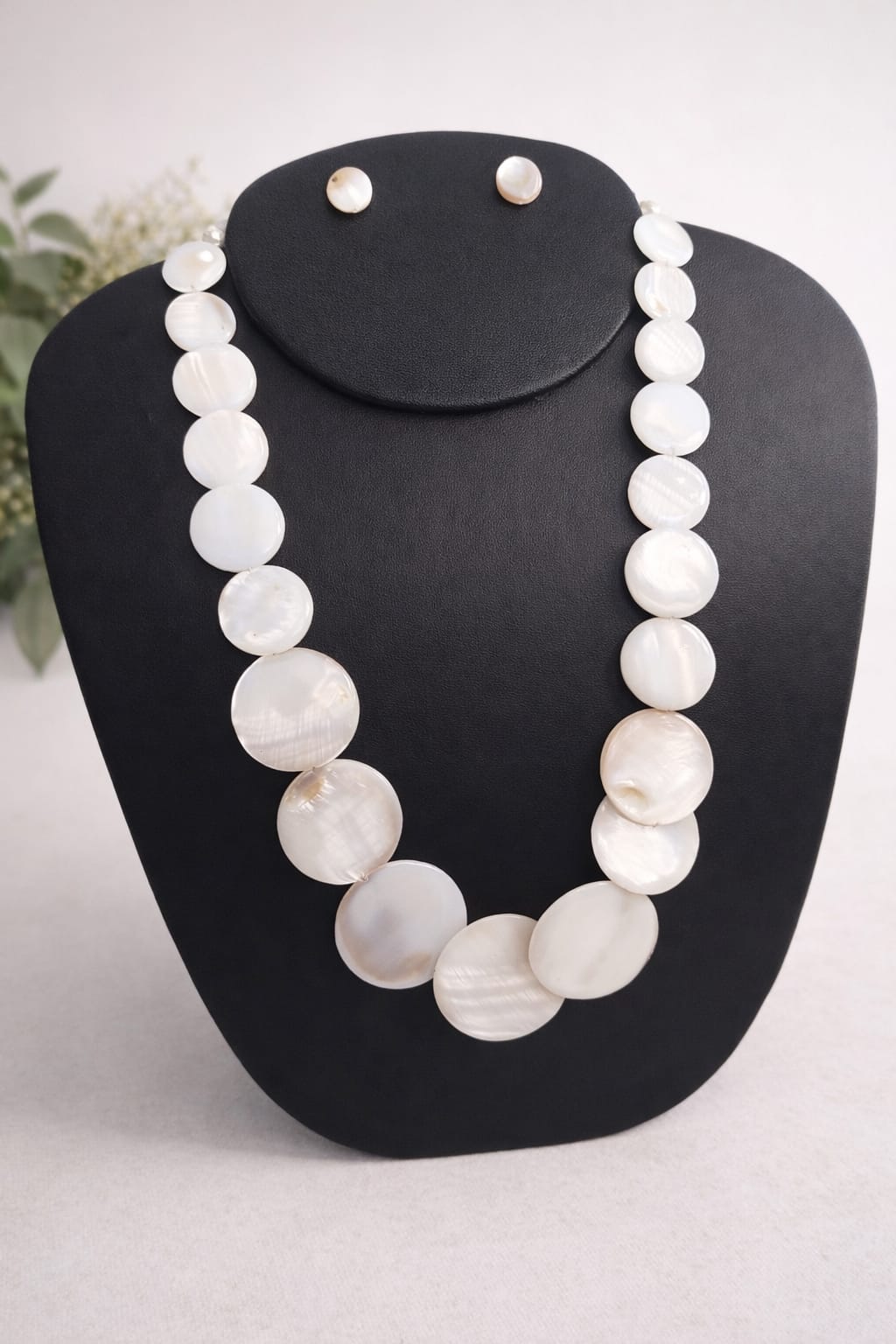 Colar em Madrepérola 1 Colar em Madrepérola 1