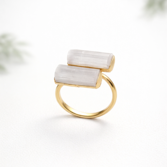 Anel Duas Pedras Selenita - Dourado