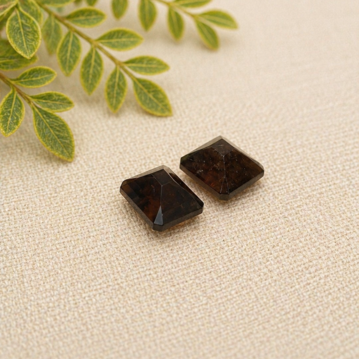 Ametista Negra Facetada - 14.7ct 2