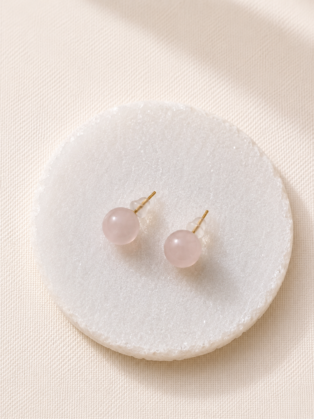 Brinco Esfera – Quartzo Rosa